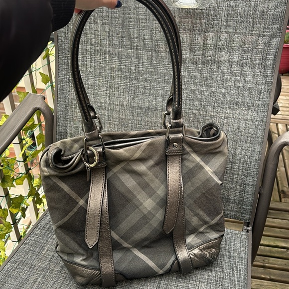 Burberry Authentic Smoked Check Pattern Tote - Picture 12 of 12
